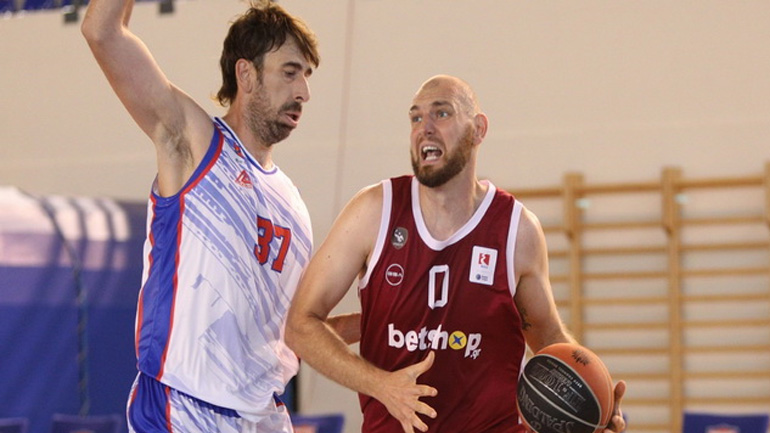 Μολντοβεάνου: «Απολαμβάνω τη ζωή στη Λήμνο»