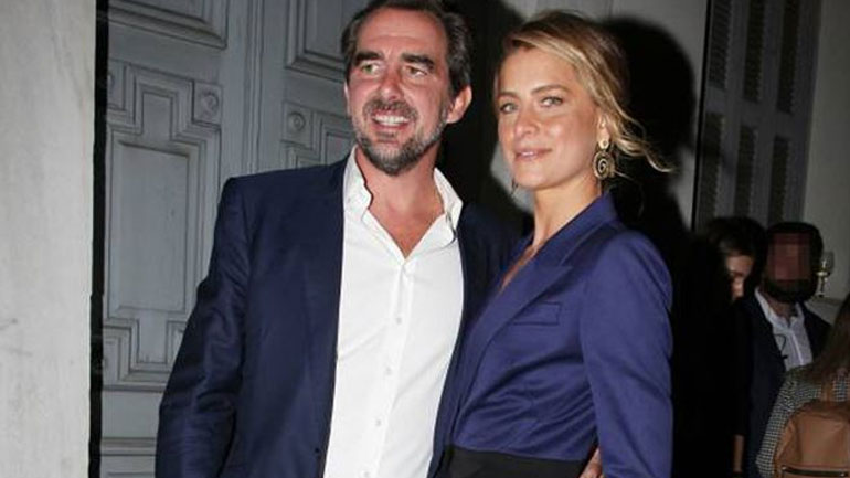 Τατιάνα Μπλάτνικ: Απαστράπτουσα στο πάρτι-έκπληξη του Νικόλαου!