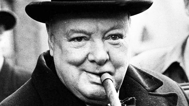 Στο σφυρί, πούρο που μισοκάπνισε ο Τσώρτσιλ το 1953