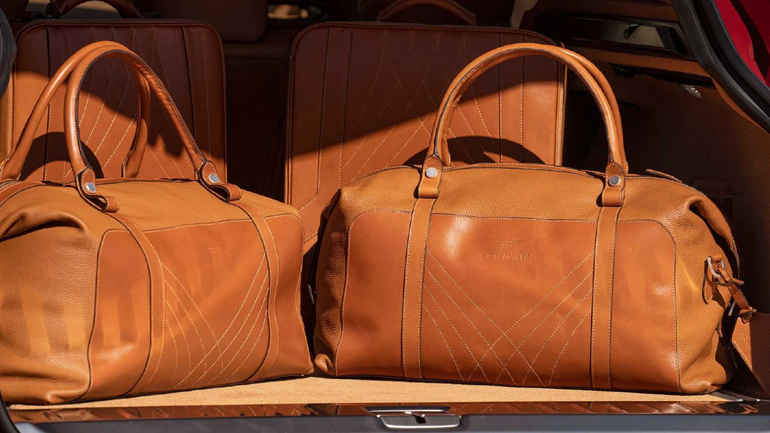 Εκπληκτικό σετ αποσκευών για την Aston Martin DBX