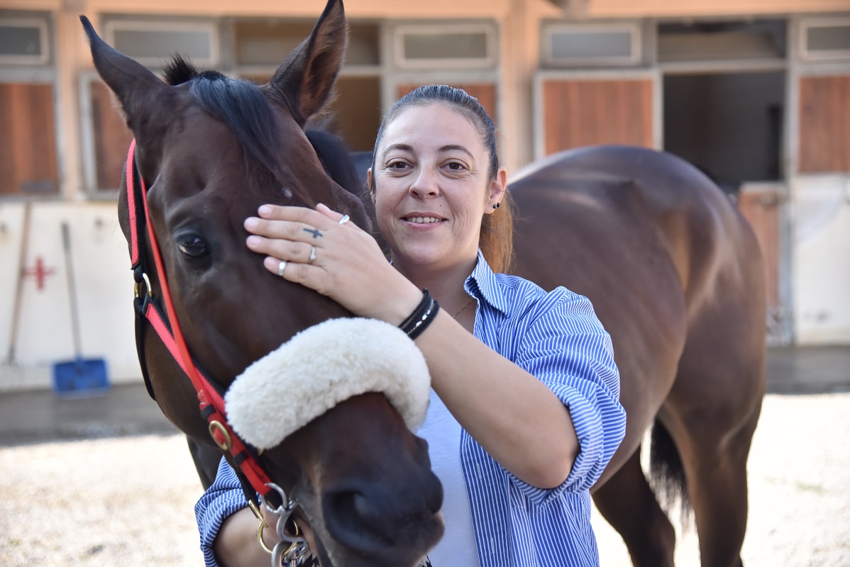 Η προπονήτρια Ειρήνη Κεράτσα με τον ίππο ΔΕ ΝΤΡΗΜ