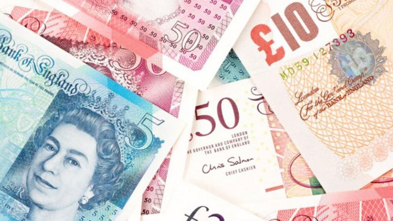 Υποχωρεί η στερλίνα εν αναμονή της αναμέτρησης στο βρετανικό κοινοβούλιο για το Brexit