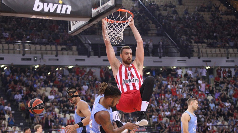 Euroleague: Ο Μιλουτίνοφ έκανε το καλύτερο κάρφωμα της αγωνιστικής!