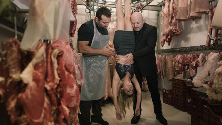 «Αξύριστα Πηγούνια» στο Από Μηχανής Θέατρο