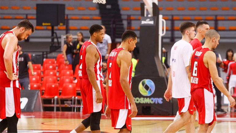 Κακή εμφάνιση και εντός έδρας ήττα για τον Ολυμπιακό με 77-68 από τη Ζενίτ στην παράταση