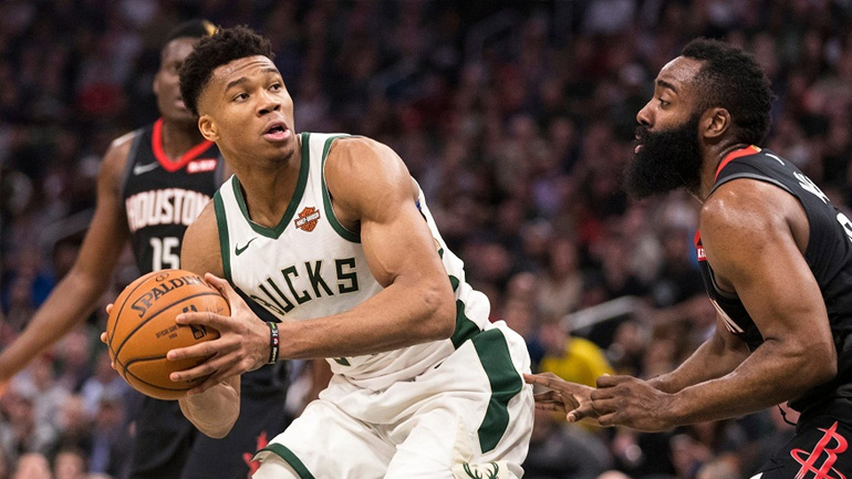 Ο Αντετοκούνμπο απάντησε στις αιχμές των Ρόκετς: «Το βραβείο του MVP βρίσκεται στο δικό μου σπίτι»