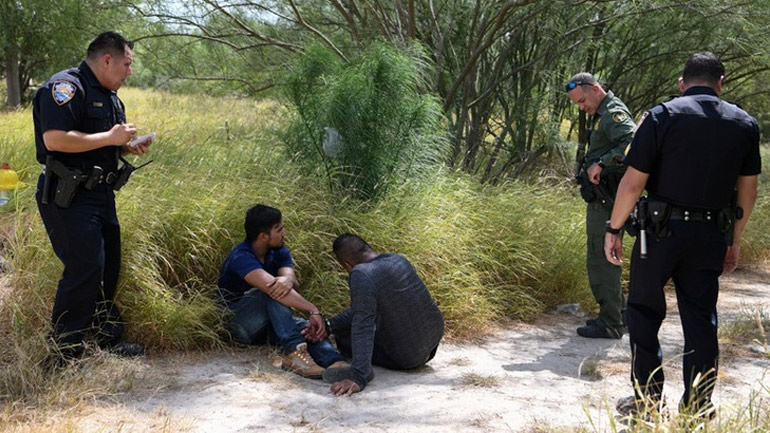 ΗΠΑ: Η κυβέρνηση προτείνει τη συλλογή DNA κρατούμενων μεταναστών