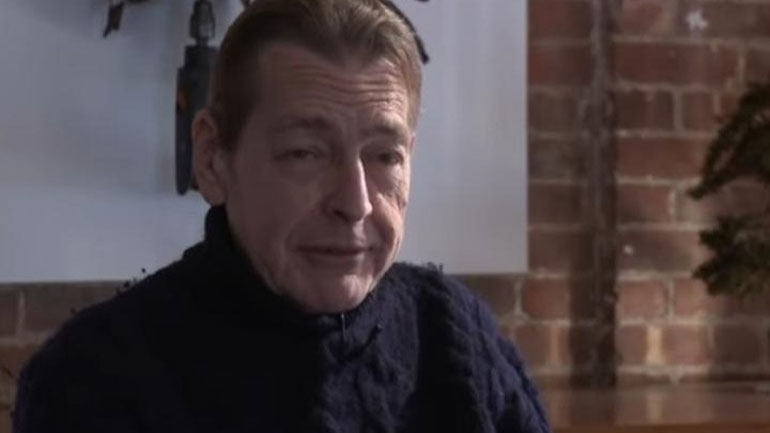 Πέθανε ο Νικ Τόσες αρθρογράφος μουσικής και βιογράφος