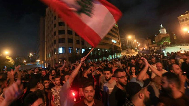 Λίβανος: Οι κινητοποιήσεις αναγκάζουν την κυβέρνηση να προχωρήσει σε μεταρρυθμίσεις