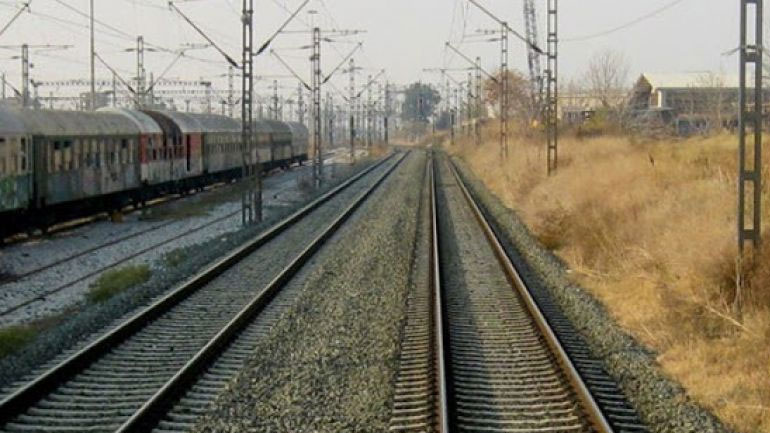 Θεσσαλονίκη: Συμβολικός αποκλεισμός των σιδηροδρομικών γραμμών σήμερα στο Άδενδρο