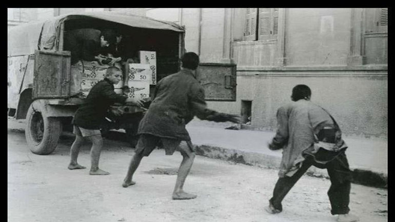 Ώσπου να πάψει ο πόλεμος … στον Κεραμεικό