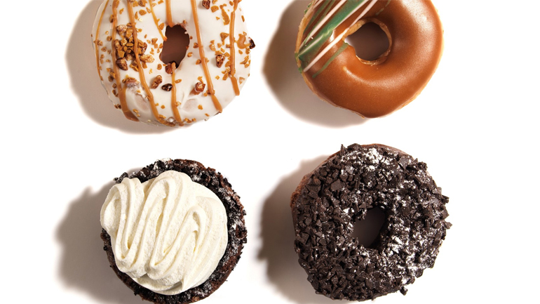 12 πράγματα που συμβαίνουν στο σώμα σου όταν τρως πολλά γλυκά