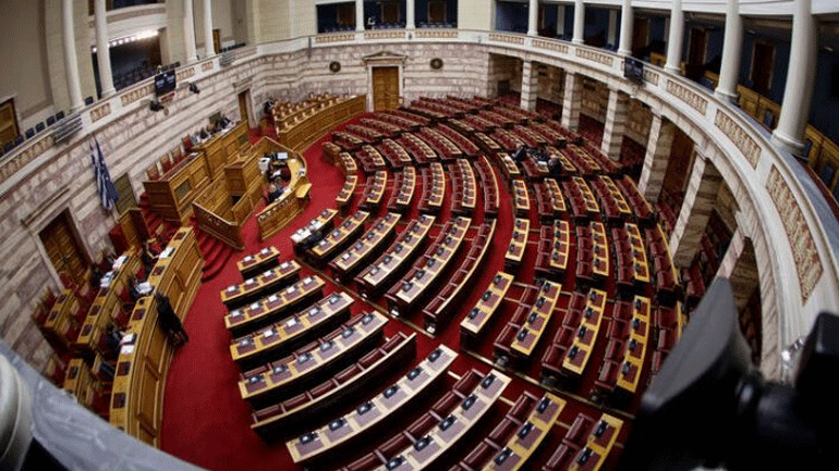 Την μπάλα στον Μητσοτάκη