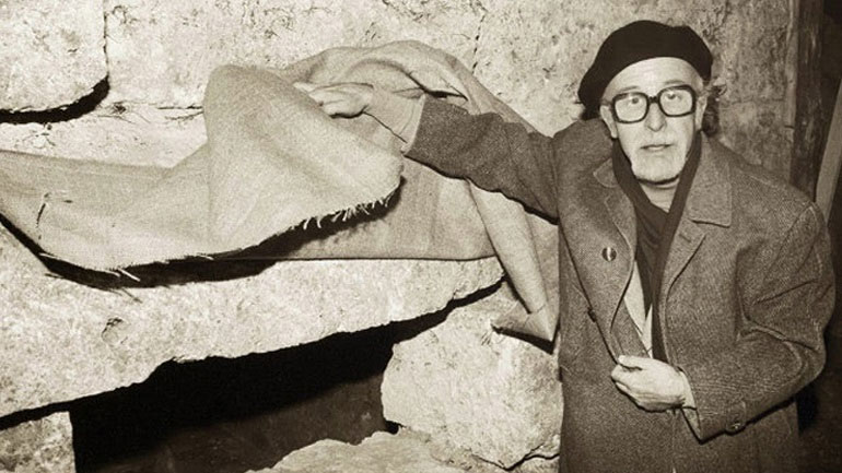 Μανόλης Ανδρόνικος – Ένας από τους σπουδαιότερους Έλληνες αρχαιολόγους