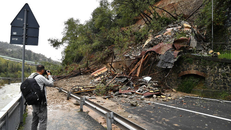 Ιταλία: Ζευγάρι γλύτωσε από κατολίσθηση χάρη στις… γάτες του