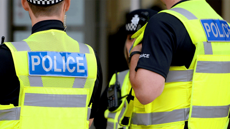 Συναγερμός στο Μάντσεστερ – Αρκετοί τραυματίες από επίθεση με μαχαίρι σε κατάστημα McDonald’s