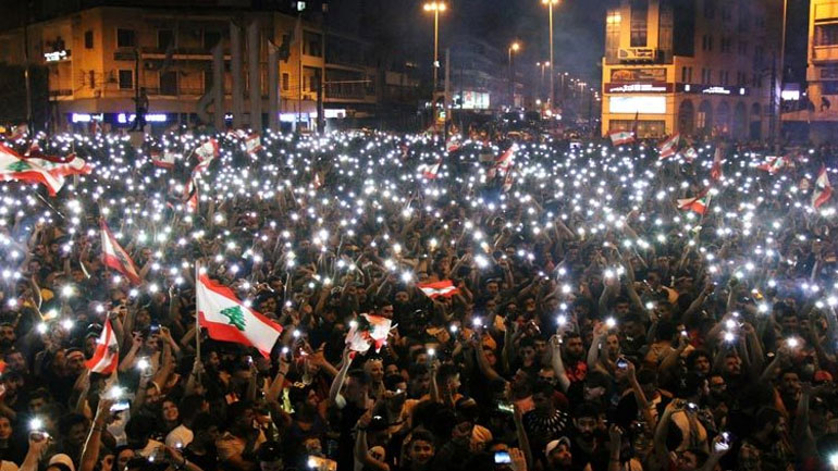 Το κίνημα διαμαρτυρίας παραλύει για έβδομη ημέρα τον Λίβανο