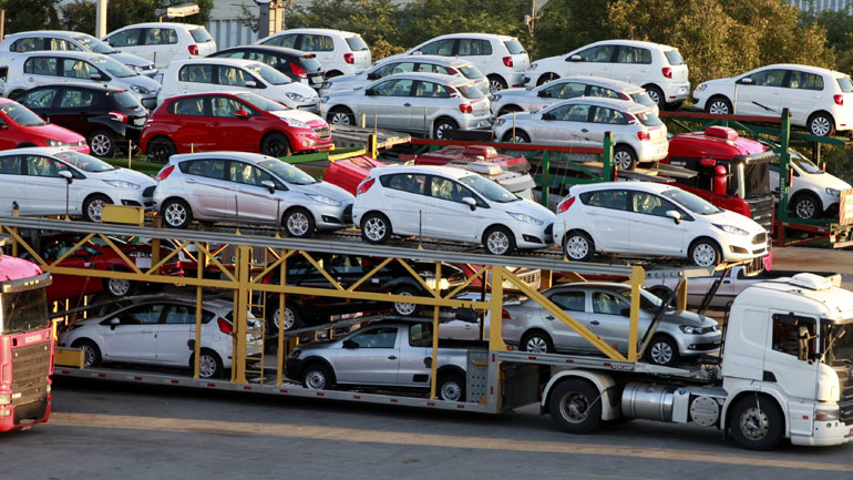 Αμερικανός υπουργός Εμπορίου: Μέσω διαπραγματεύσεων θα αποφευχθούν οι δασμοί στα εισαγόμενα αυτοκίνητα