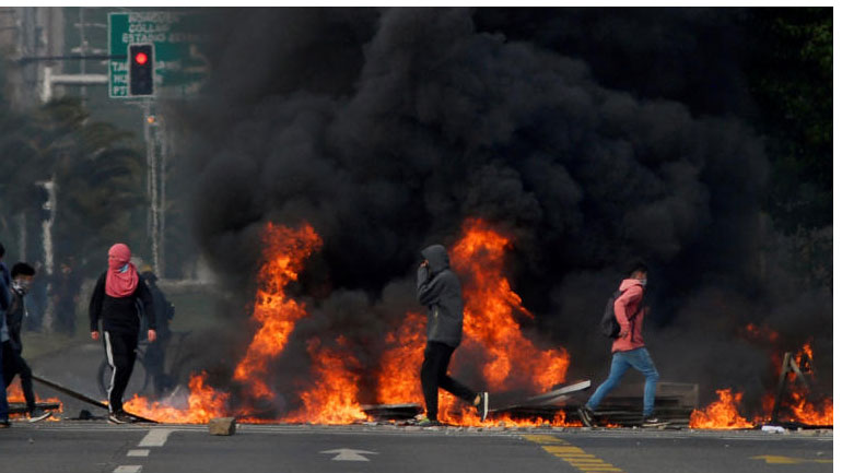 Χιλή: Πακέτο κοινωνικών μέτρων για να τερματίσουν οι ταραχές