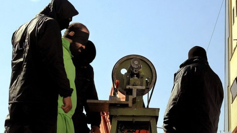 Ιράν: Οι δικαστικές αρχές ακρωτηρίασαν και τα δύο χέρια ενός άνδρα που ομολόγησε 28 κλοπές