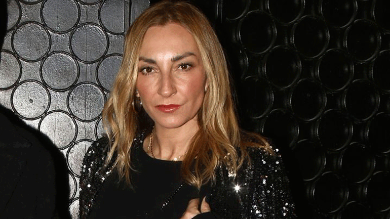 Το συγκλονιστικό μήνυμα της Ρούλας Ρέβη για τον καρκίνο του μαστού!