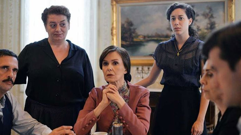 «Άγριες Μέλισσες»: Τα κολακευτικά σχόλια για την Κάτια Δανδουλάκη στο Twitter