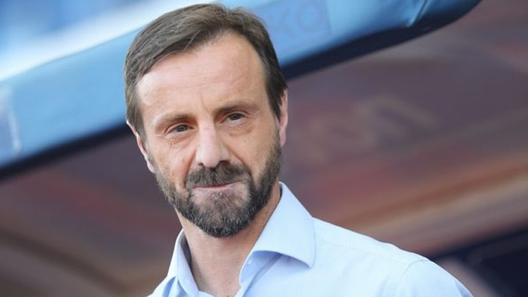 Ανακοινώνει τον Μάντζιο η Λαμία