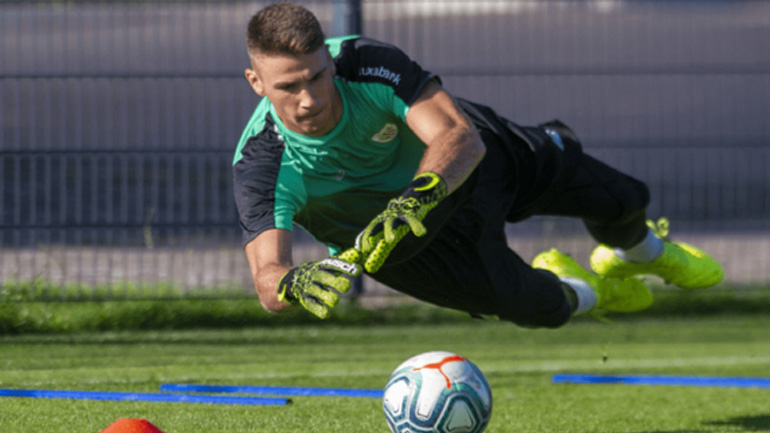 Εξετάζει την περίπτωση του Ουνάι Σιμόν η Ρεάλ