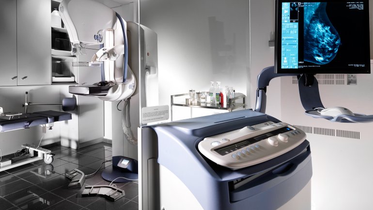 Τι είναι ο προσυμπτωματικός απεικονιστικός έλεγχος μαστού και γιατί είναι σημαντικός;