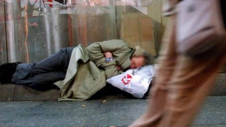 Δύο νεκροί άνδρες στον Βόλο – Άστεγος ο ένας εκ των δύο