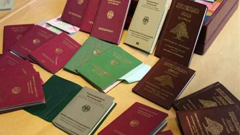 Άγιος Παντελεήμονας: Εξαρθρώθηκε κύκλωμα πλαστογράφων και διακίνησης μεταναστών