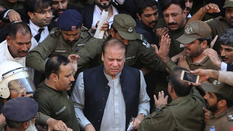 Πακιστάν: Αποφυλακίζεται για λόγους υγείας ο πρώην πρωθυπουργός Ναουάζ Σαρίφ