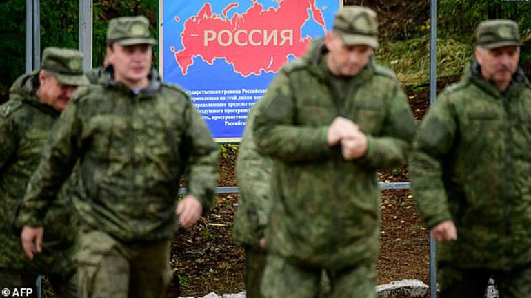 Ρωσία: Οκτώ στρατιώτες σκοτώθηκαν από πυροβολισμούς σε στρατιωτική μονάδα στη Σιβηρία