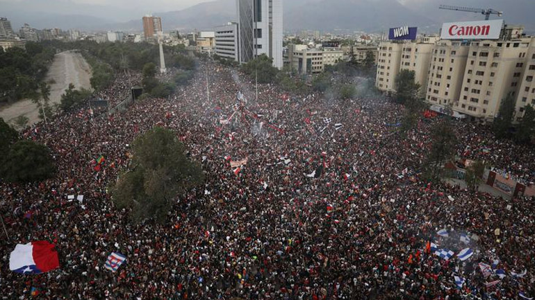Χιλή: Περισσότεροι από ένα εκατομμύριο διαδηλωτές στους δρόμους του Σαντιάγο