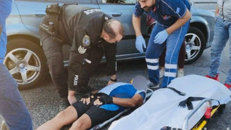 Αυτοκίνητο παρέσυρε ποδηλάτη μπροστά στο δημαρχείο Θεσσαλονίκης