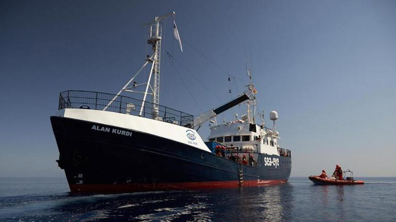 Πλοίο γερμανικής ΜΚΟ διέσωσε 90 μετανάστες στη Μεσόγειο