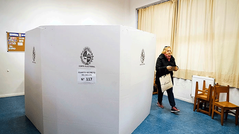Διπλές κάλπες για τους πολίτες της Ουρουγουάης μετά από πρόταση για αναθεώρηση του Συντάγματος