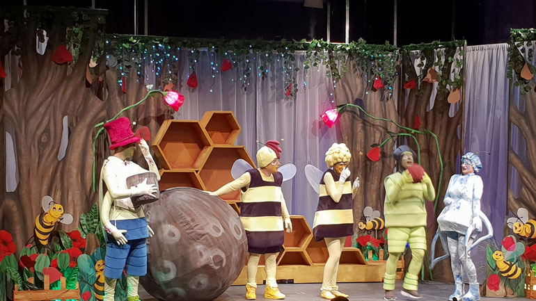 Η Μάγια η Μέλισσα στο Alhambra Art Theatre