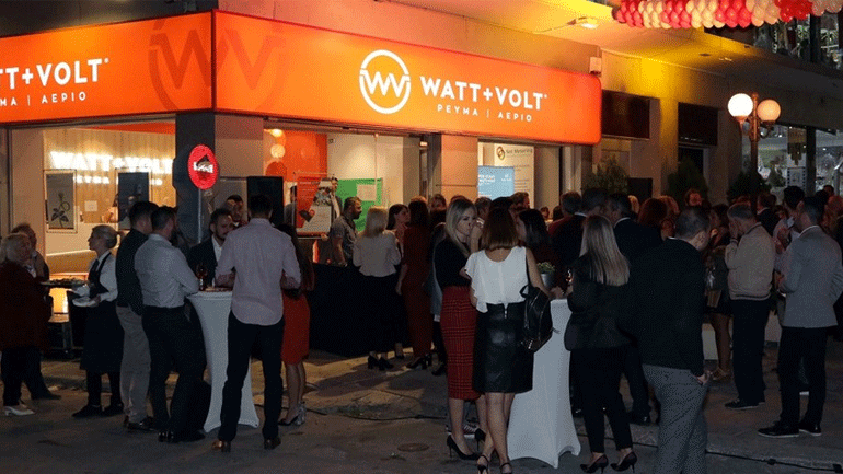 Λαμπερό πάρτι εγκαινίων από τη WATT+VOLT στο Περιστέρι