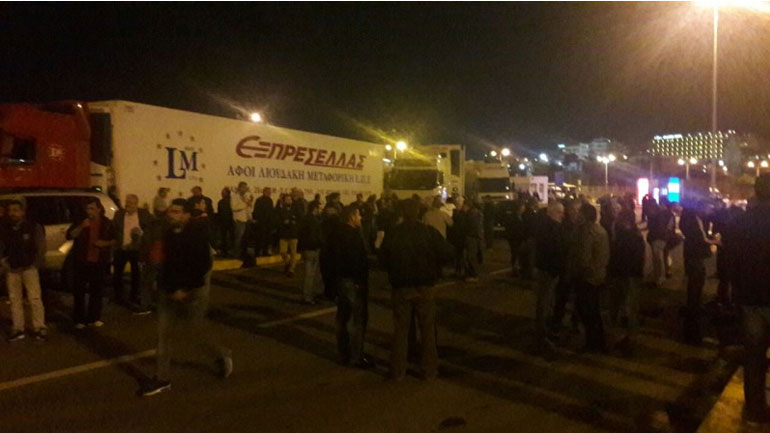 Στο εδώλιο 11 αγρότες για τα επεισόδια στο λιμάνι του Ηρακλείου τον Δεκέμβριο του 2016