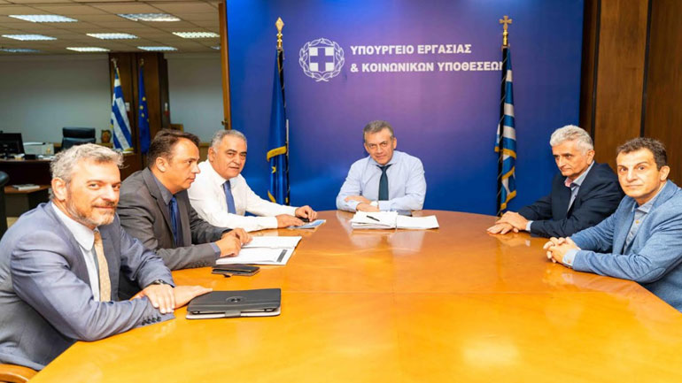 Δέσμευση του Υπουργού Εργασίας για μείωση των εργοδοτικών εισφορών