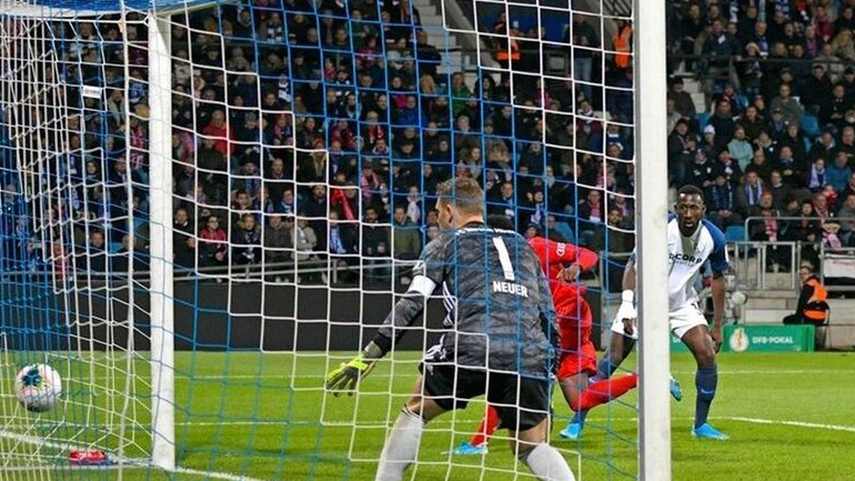 Γερμανία: Ανατροπή στο φινάλε για την Μπάγερν, 2-1 την Μπόχουμ