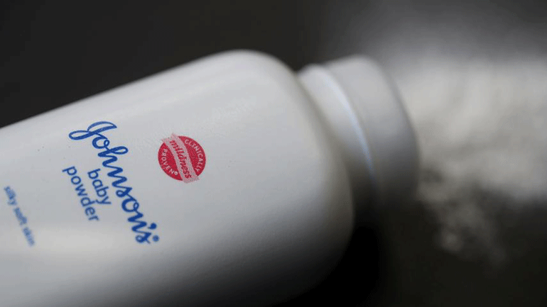 ΗΠΑ: Δεν βρέθηκαν ίχνη αμίαντου σε νέες εξετάσεις παιδικής πούδρας, διαβεβαιώνει η J&J