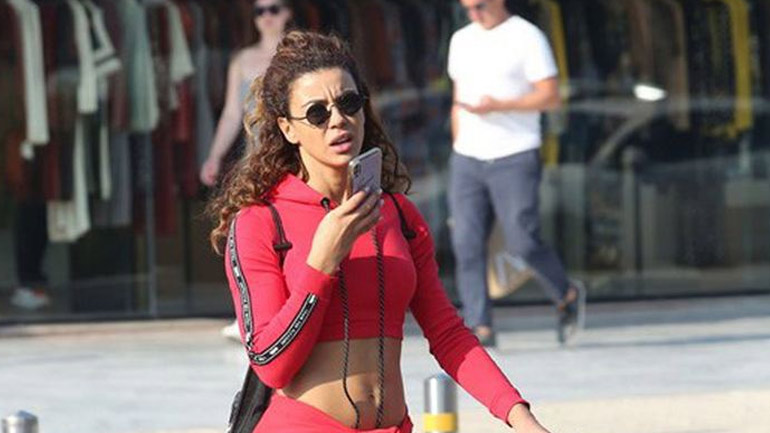 Ειρήνη Παπαδοπούλου – Αλέξανδρος Πασχαλάκης: Βόλτες στη Βουλιαγμένη για το ερωτευμένο ζευγάρι