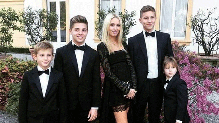 Ο γιος του Παύλου και της Marie Chantal έκλεισε τα 21 του!