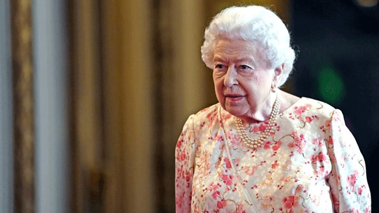 Ο όρος της Βασίλισσας Ελισάβετ για να γίνει το Bond girl στους Ολυμπιακούς Αγώνες του 2012