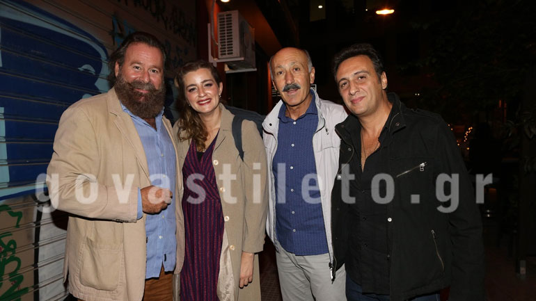 «Άγριες Μέλισσες»: Οι πρωταγωνιστές της σειράς στο πλευρό της Έλενας Καρακάση στην πρεμιέρα της