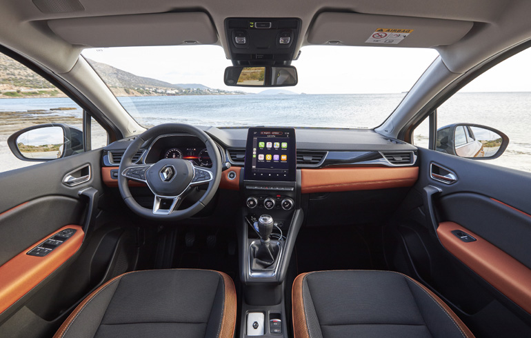 Ποιοτικό εσωτερικό, απόλυτα πρακτικό και με ψηφιακές οθόνες 