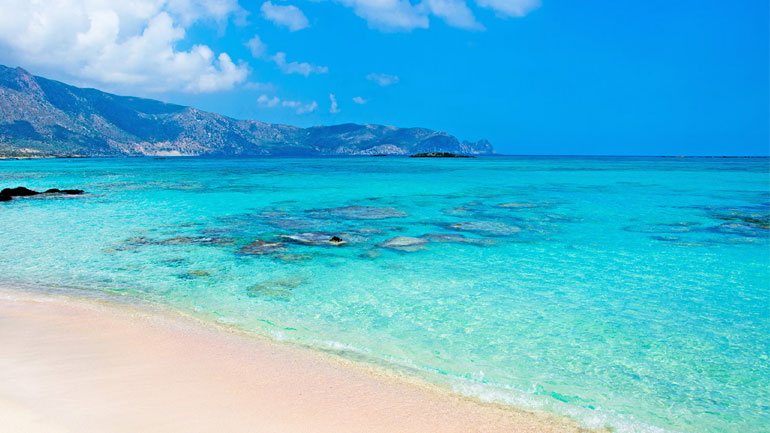 Η Ελλάδα έρχεται πρώτη στις προτιμήσεις των Βουλγάρων για διακοπές στο εξωτερικό