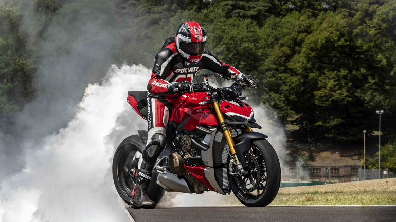Ducati Streetfighter V4: Σμιλεύοντας το απόλυτο γυμνό